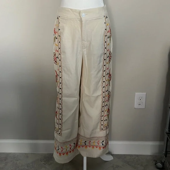 OPEN TO OFFERS Anthropologie Cream Embroidered Straight-Leg Pants size SMALL - Picture 1 of 9